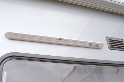 Aplique de porta LED com sensor da Fiamma 160008 98655A884